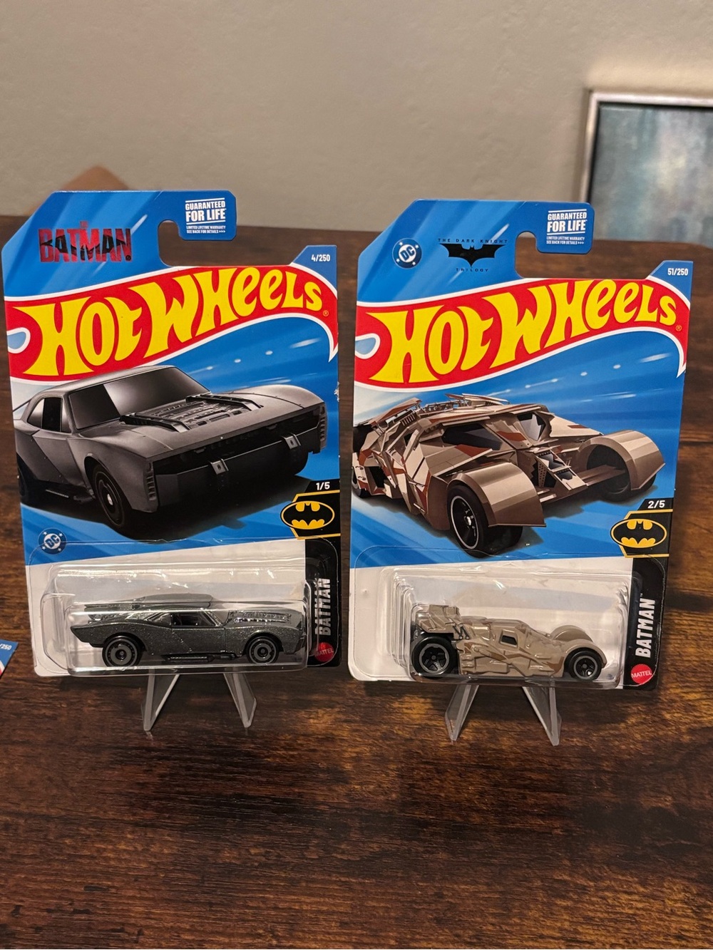 Hot Wheels 2026 Batman 1/5 & 2/5 The Batman Batmobile & Dark Knight Tumbler NIB